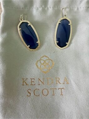 Kendra Scott Navy Danielle Drop Earrings in Gold Frame
